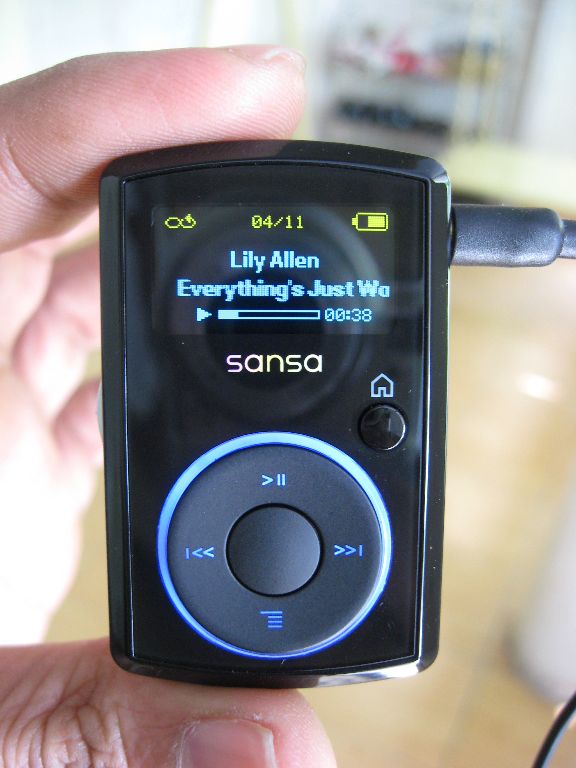 Review  Players on Sandisk Mp3 Player   Review  Price   Specifications   Compare