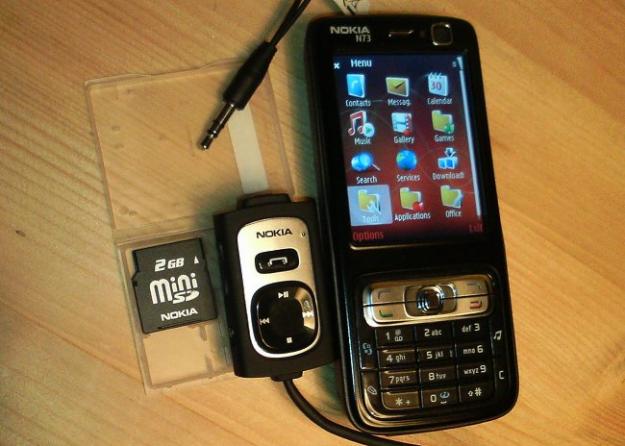 Nokia M 73