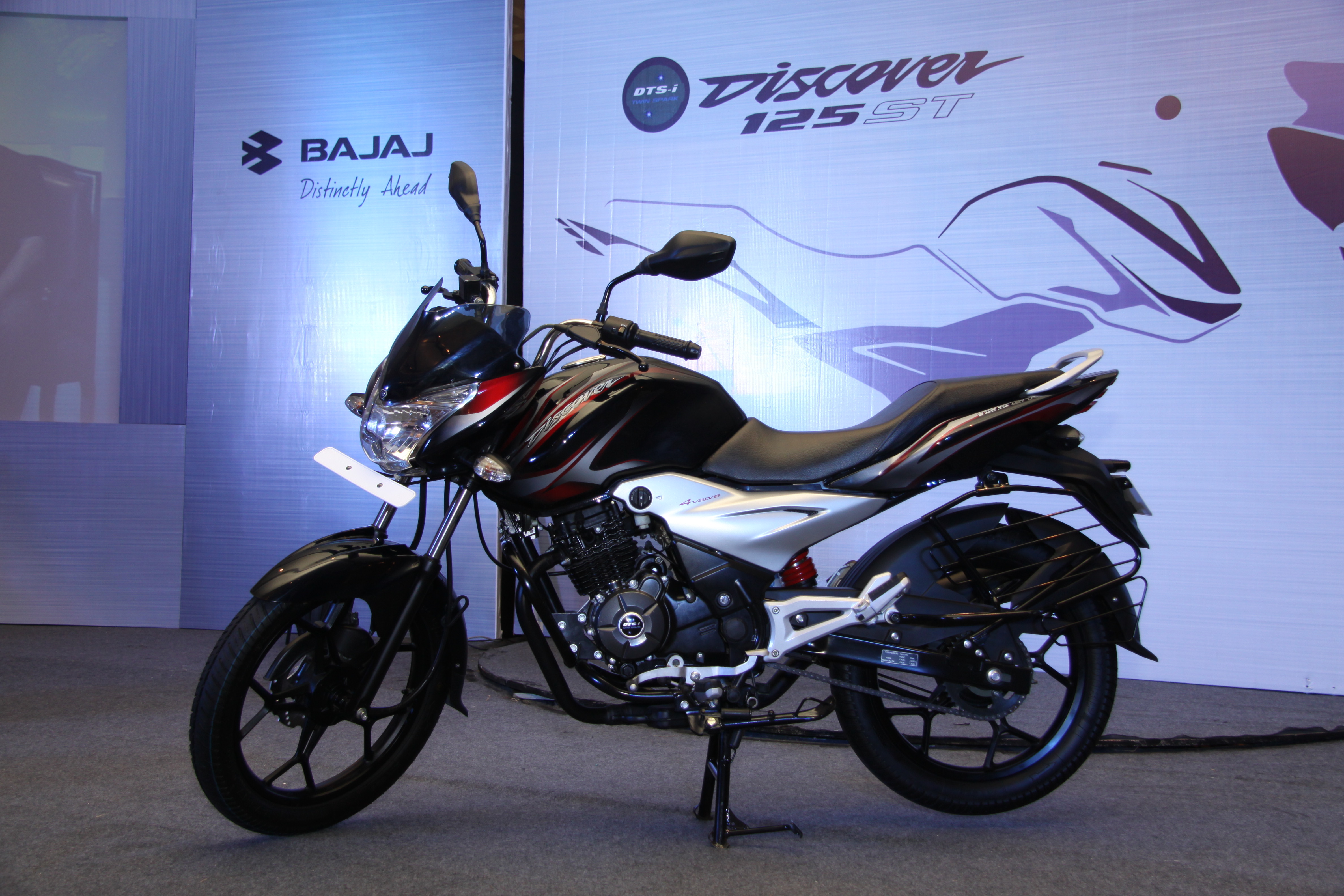 bajaj 125 st
