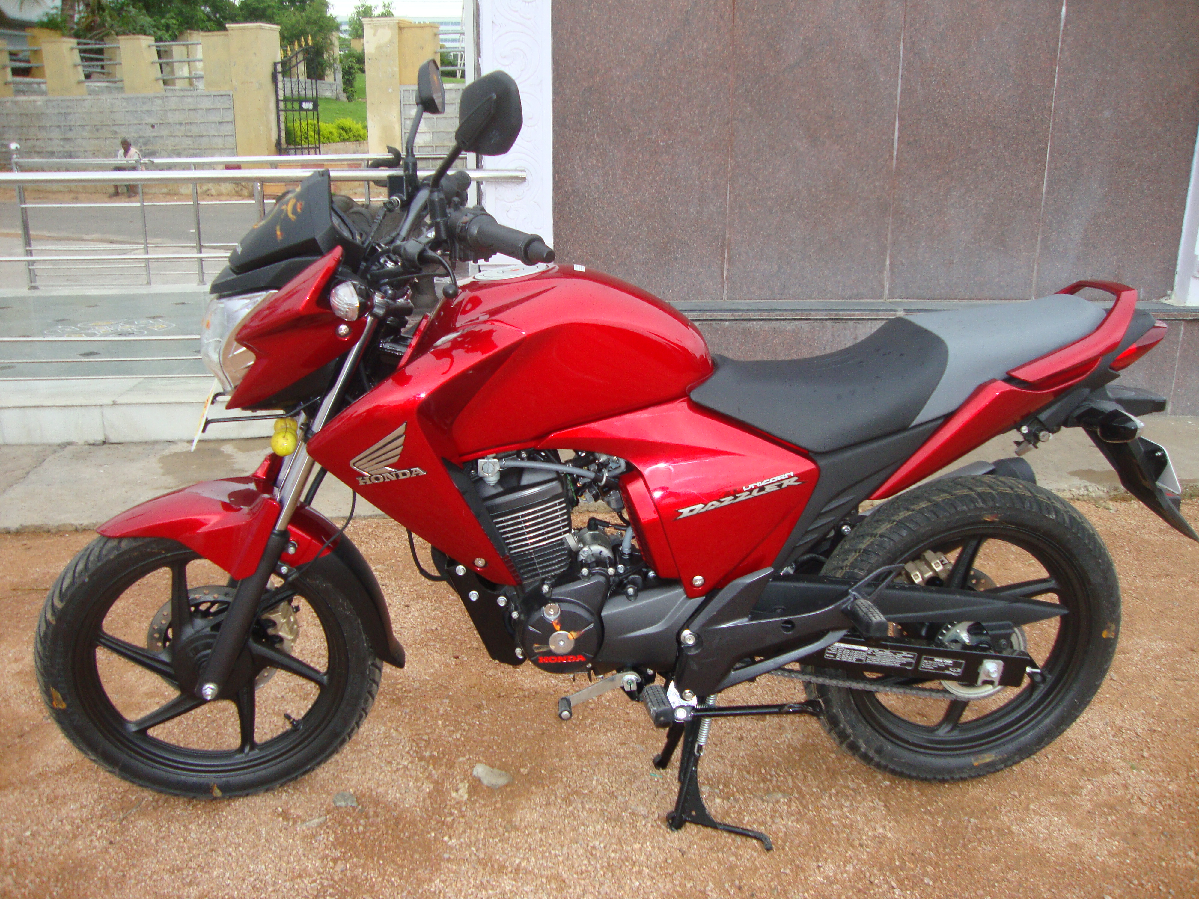 Unicorn Dazzler Is The Best In 150cc HONDA CB UNICORN DAZZLER