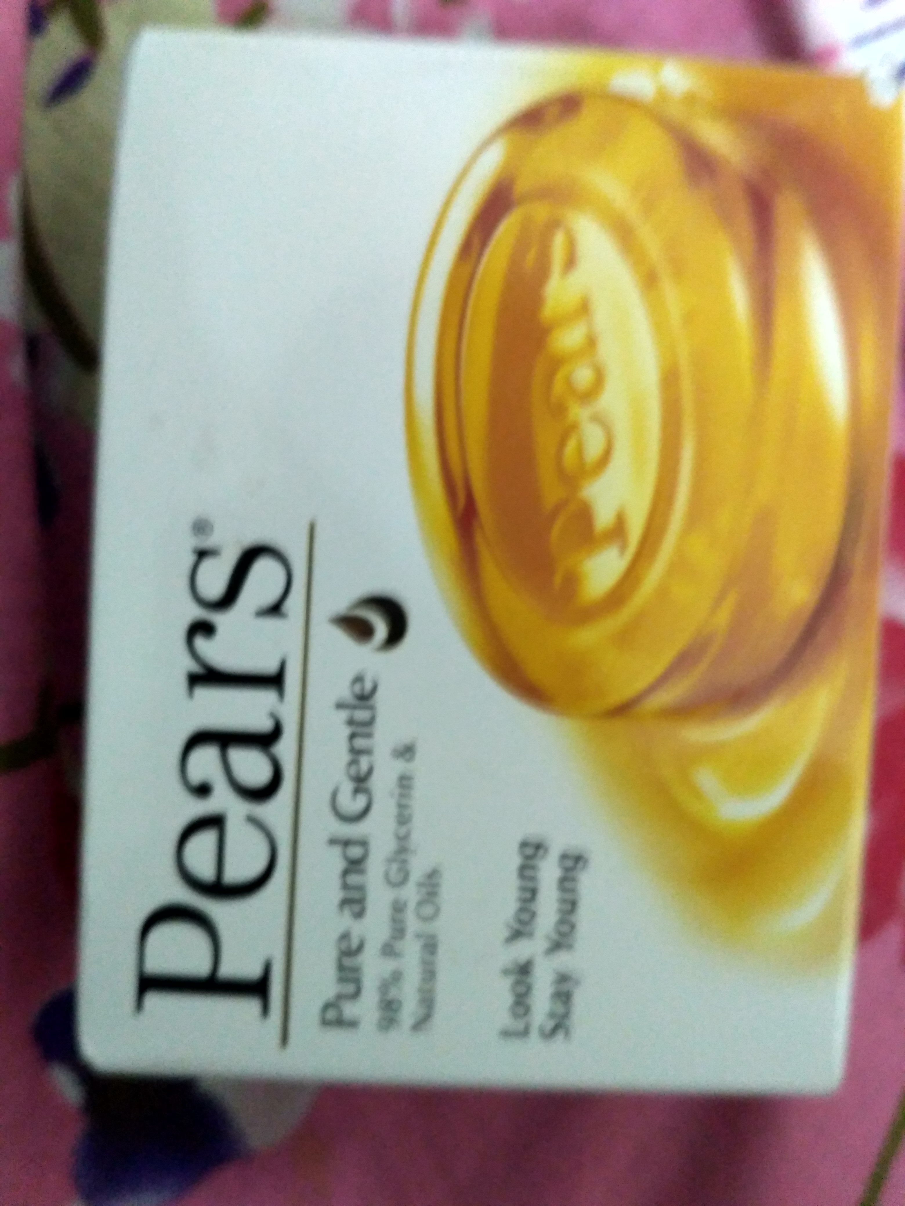 PEARS SOAP Review, PEARS SOAP Prices, PEARS SOAP India, Women, Men, Children, LOOK YOUNG AND