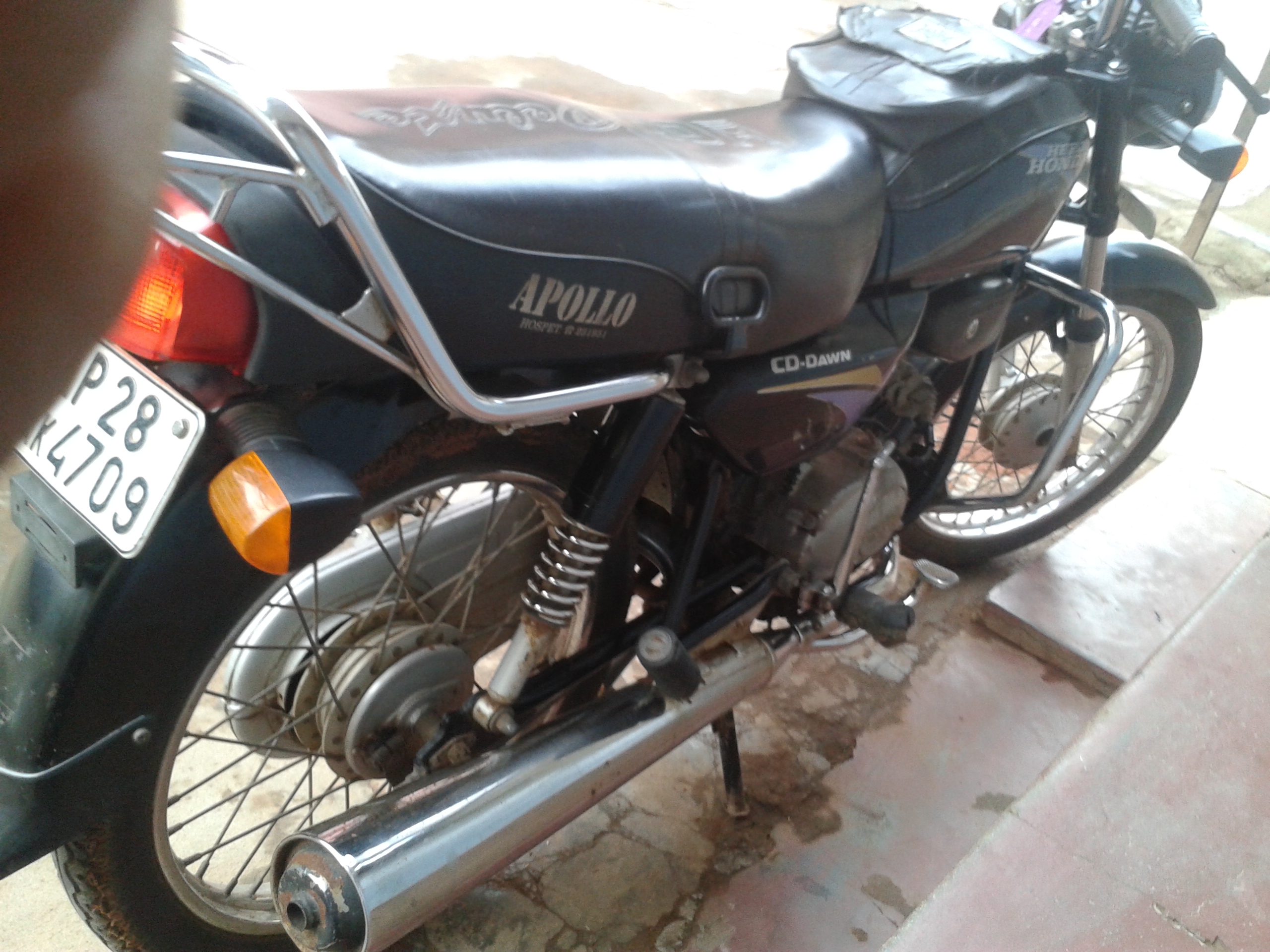 hero honda cd dawn bike rim price