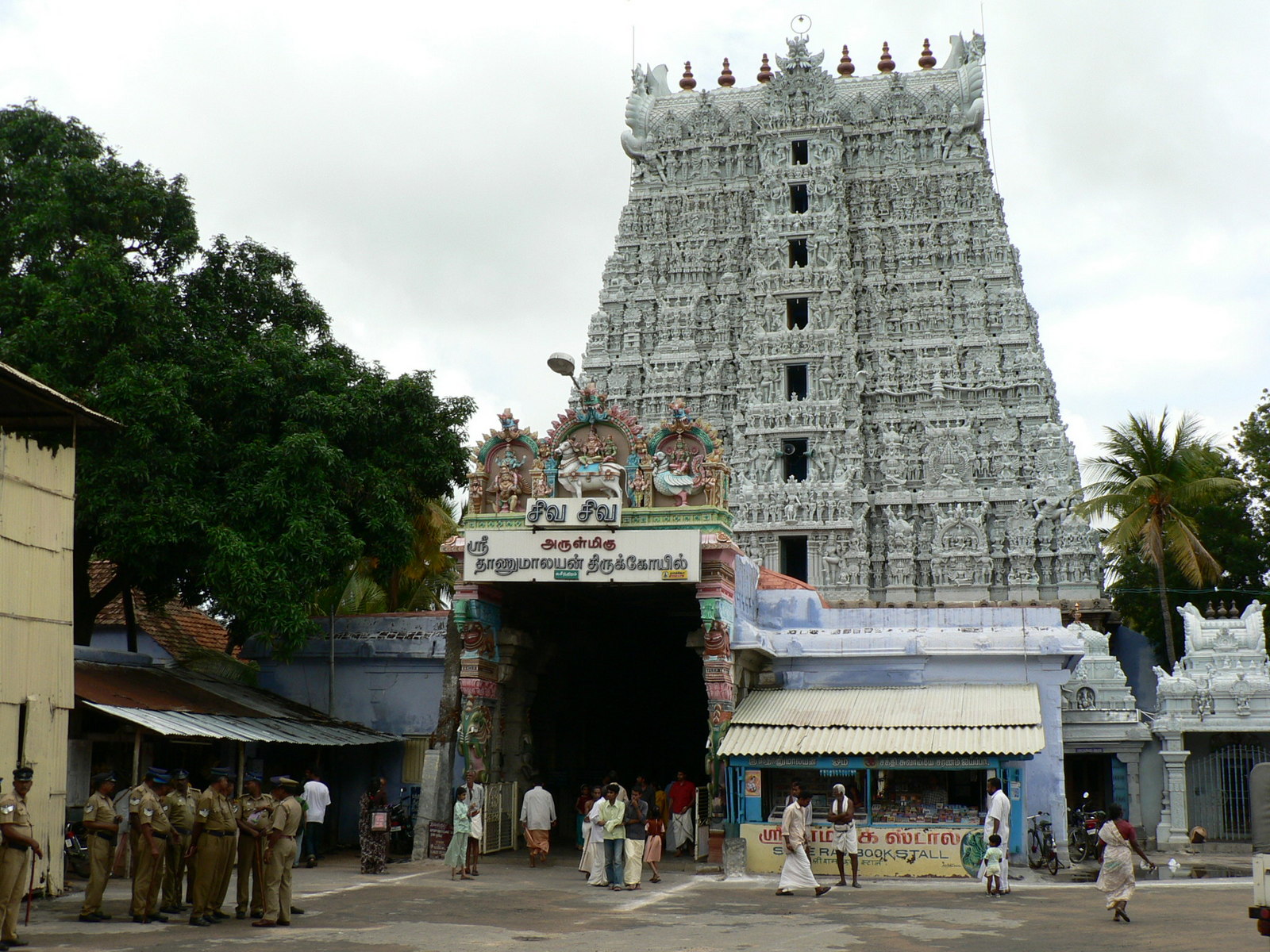 THANUMALAYAN TEMPLE - SUCHINDRAM Photos, Images and Wallpapers, HD ...