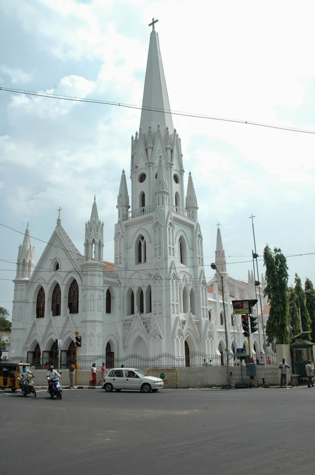 SAN THOME CHURCH - CHENNAI Photos, Images and Wallpapers, HD Images ...