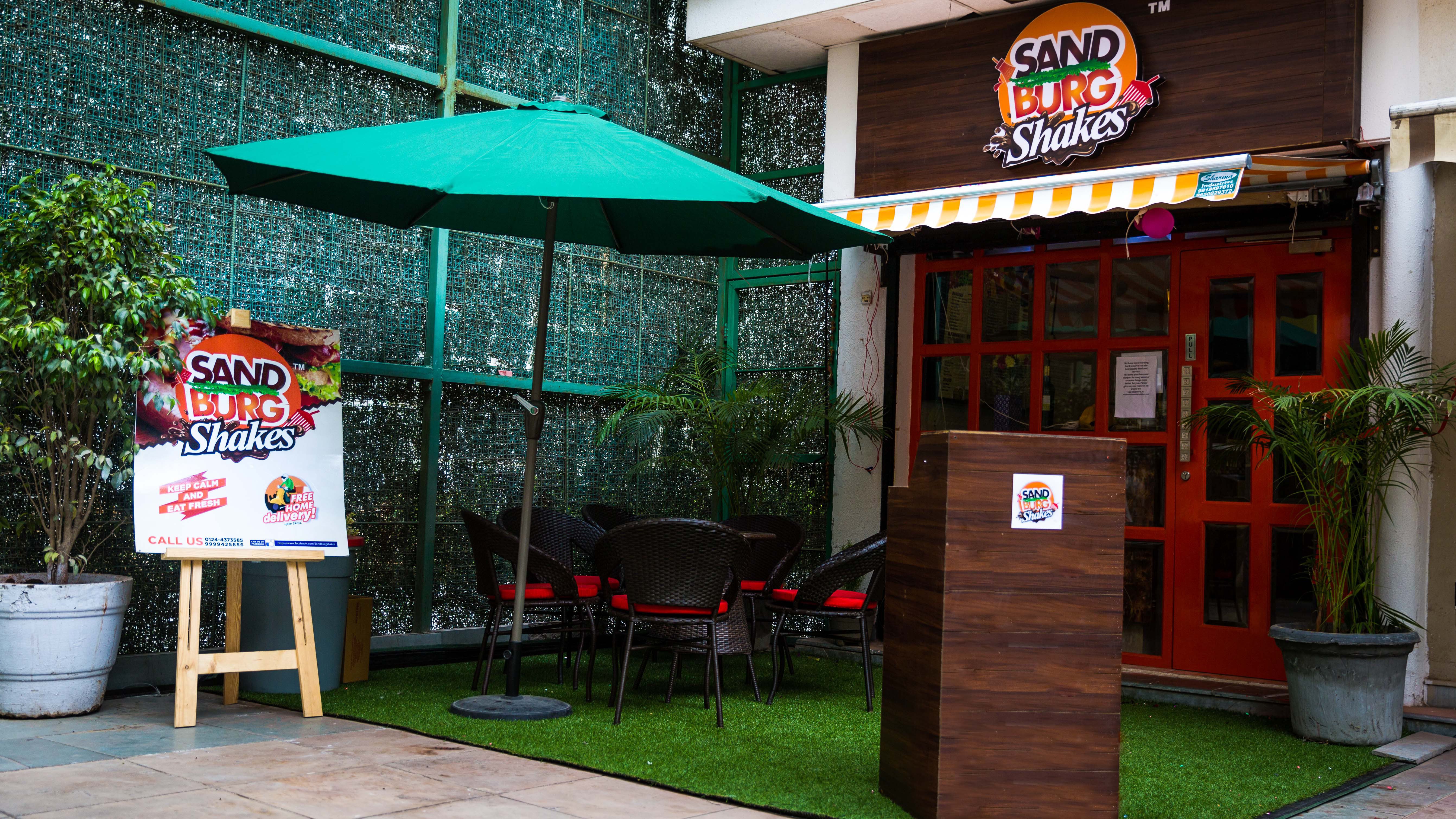 SANDBURG SHAKES BAANI SQUARE SECTOR 50 GURGAON Menu, Photos