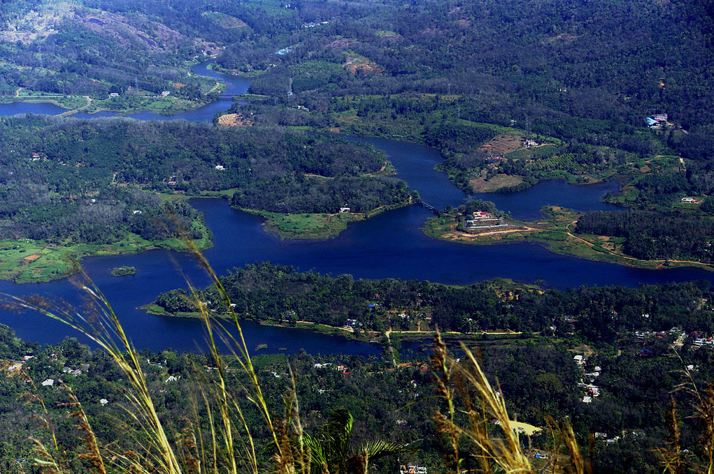 ILAVEEZHAPOONCHIRA Reviews, ILAVEEZHAPOONCHIRA Guide, Tourist Place ...