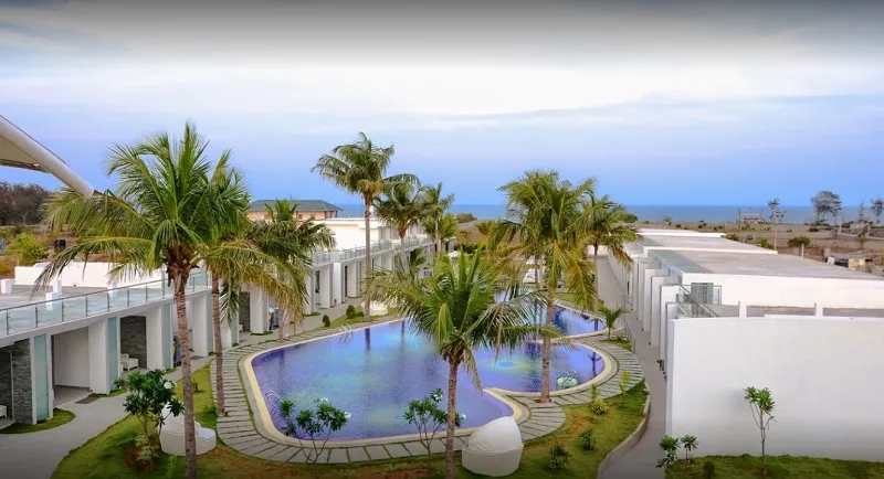 Grande Bay Resort And Spa Photo2