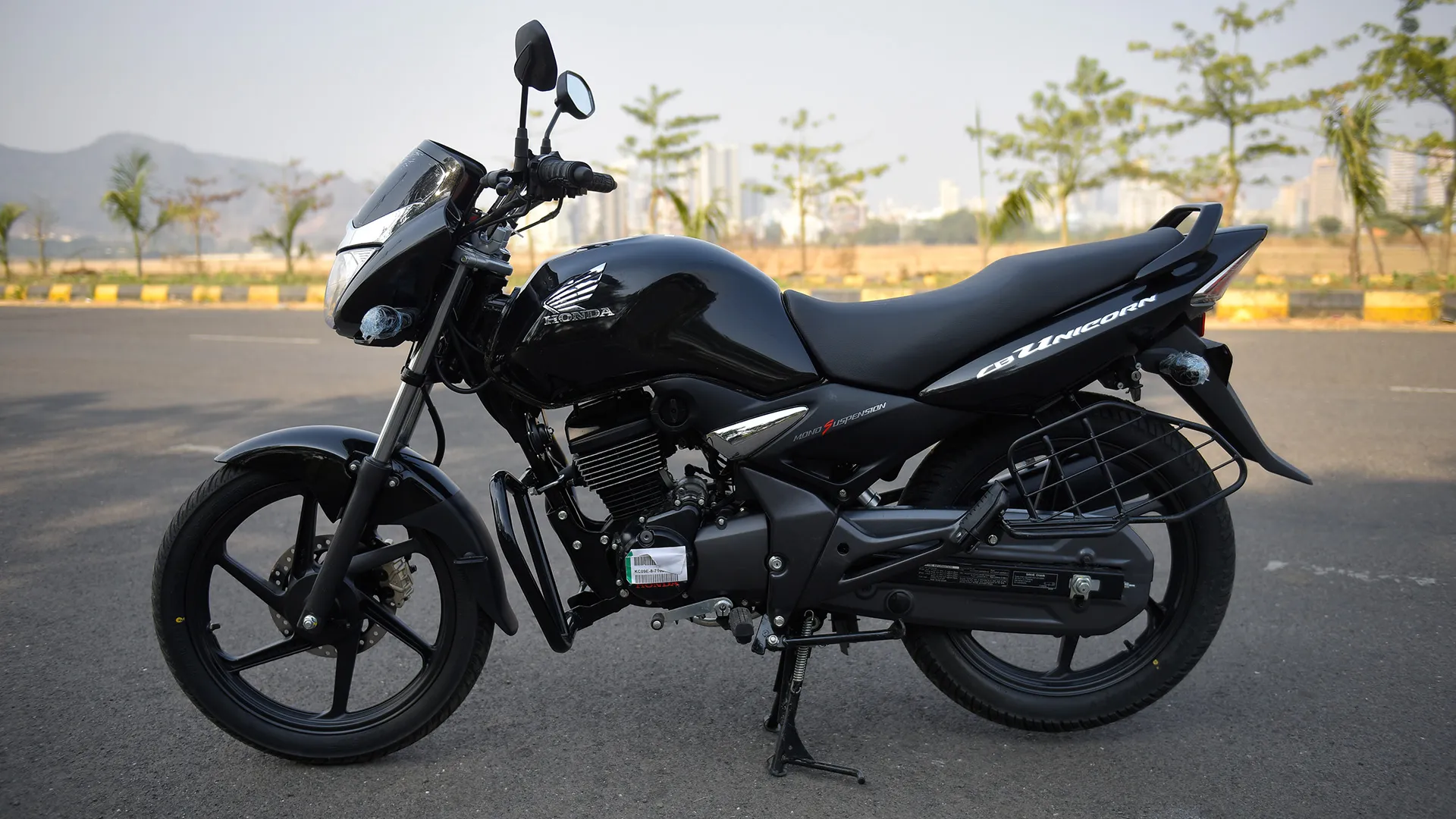 Honda CB Unicorn 150 Photo1