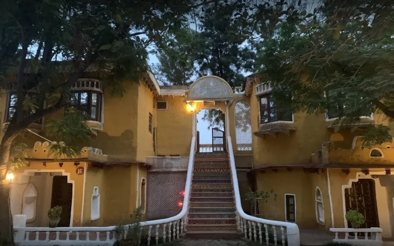 Surjivan Resort Photo1