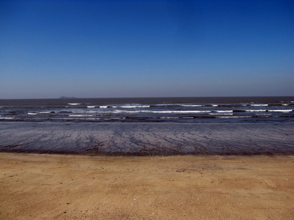 KIHIM BEACH - ALIBAUG Reviews, Information, Tourist Destinations, Tourists  Attractions, India