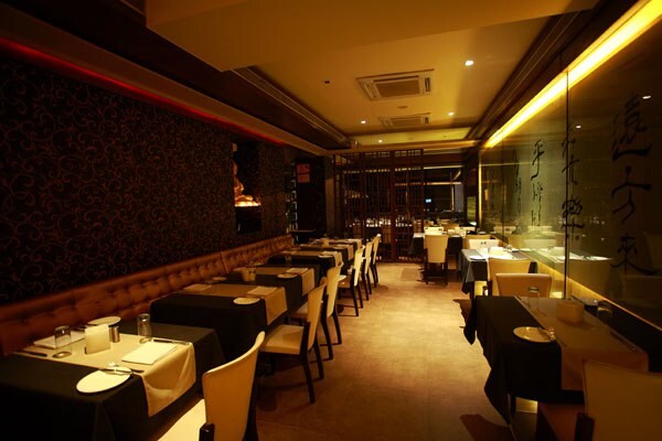 Vie Deck and Lounge - Santacruz - Mumbai Image