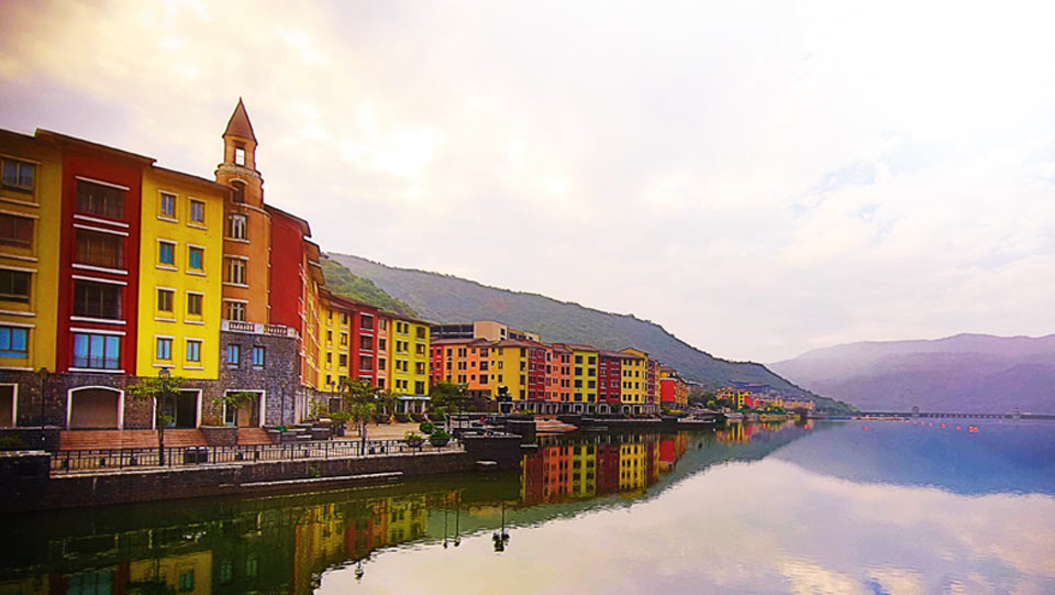 LAVASA Reviews, Tourist Places, Tourist Destinations ...