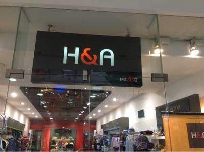 H and A Store - Mumbai Image