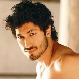 Vidyut Jammwal Image