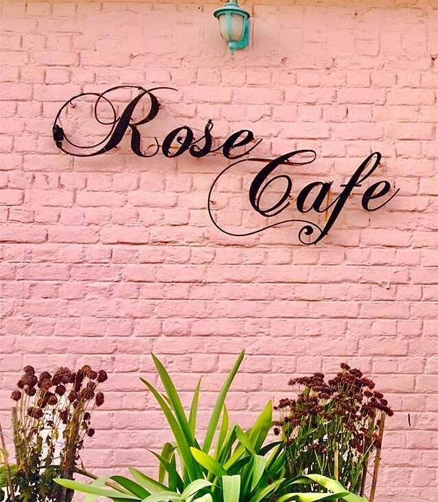 ROSE CAFE | Champa Gali | Best Place to Hangout in South Delhi | TrendPickle