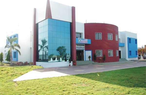 J.E.S's College of Pharmacy - Nandurbar Image