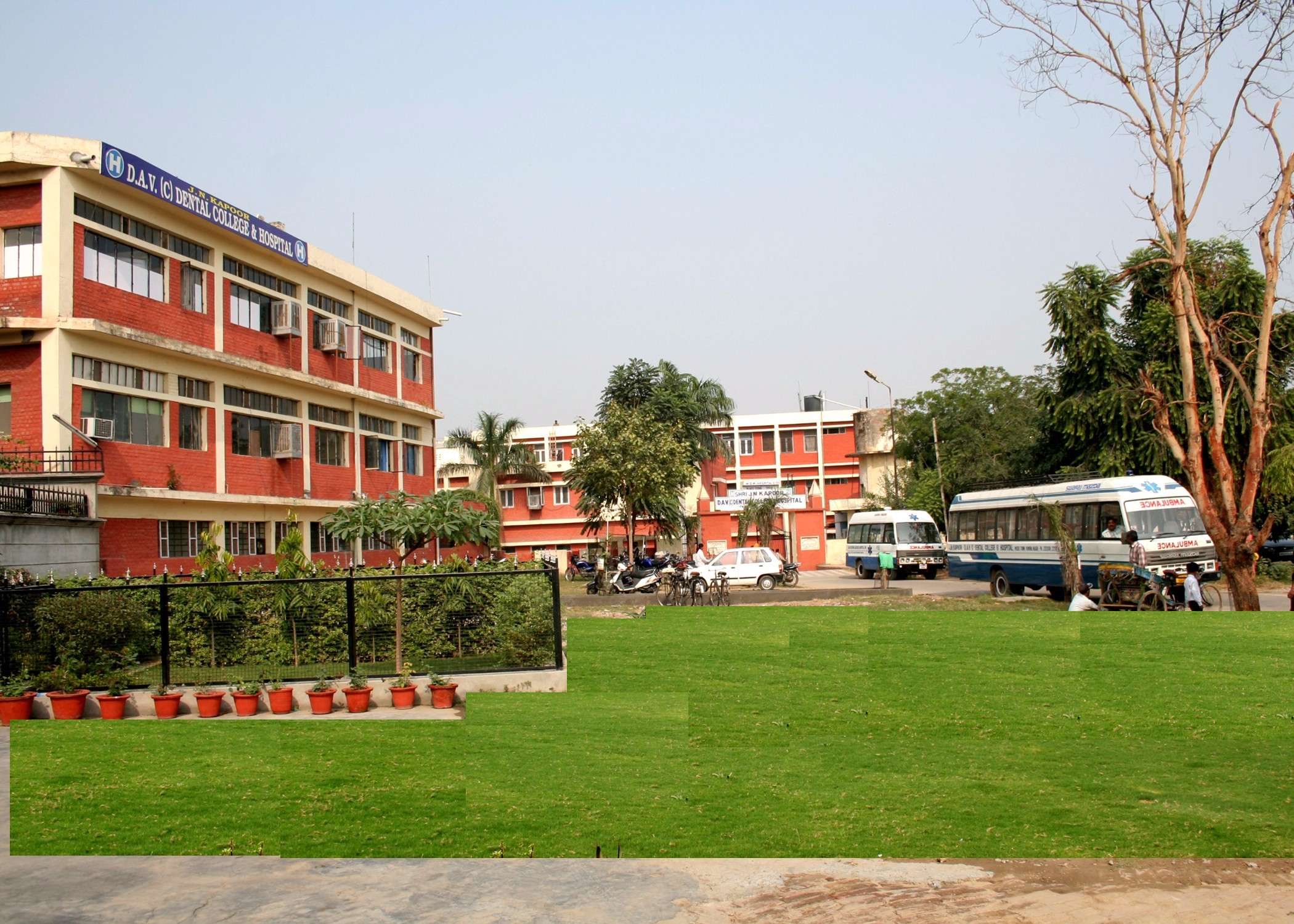 D.A.V. Centenary Dental College - Yamuna Nagar Image