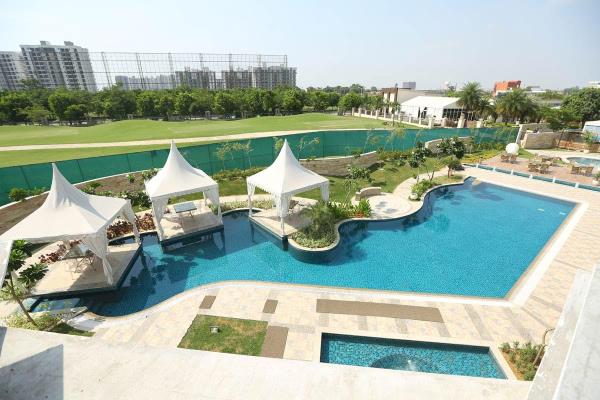 THE PALMS TOWN & COUNTRY CLUB GURGAON - Hotel Reviews ...