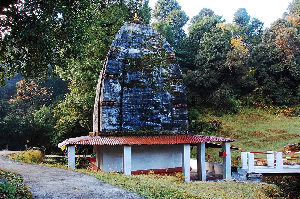 BINESHWAR MAHADEV TEMPLE - ALMORA Reviews, BINESHWAR MAHADEV TEMPLE ...