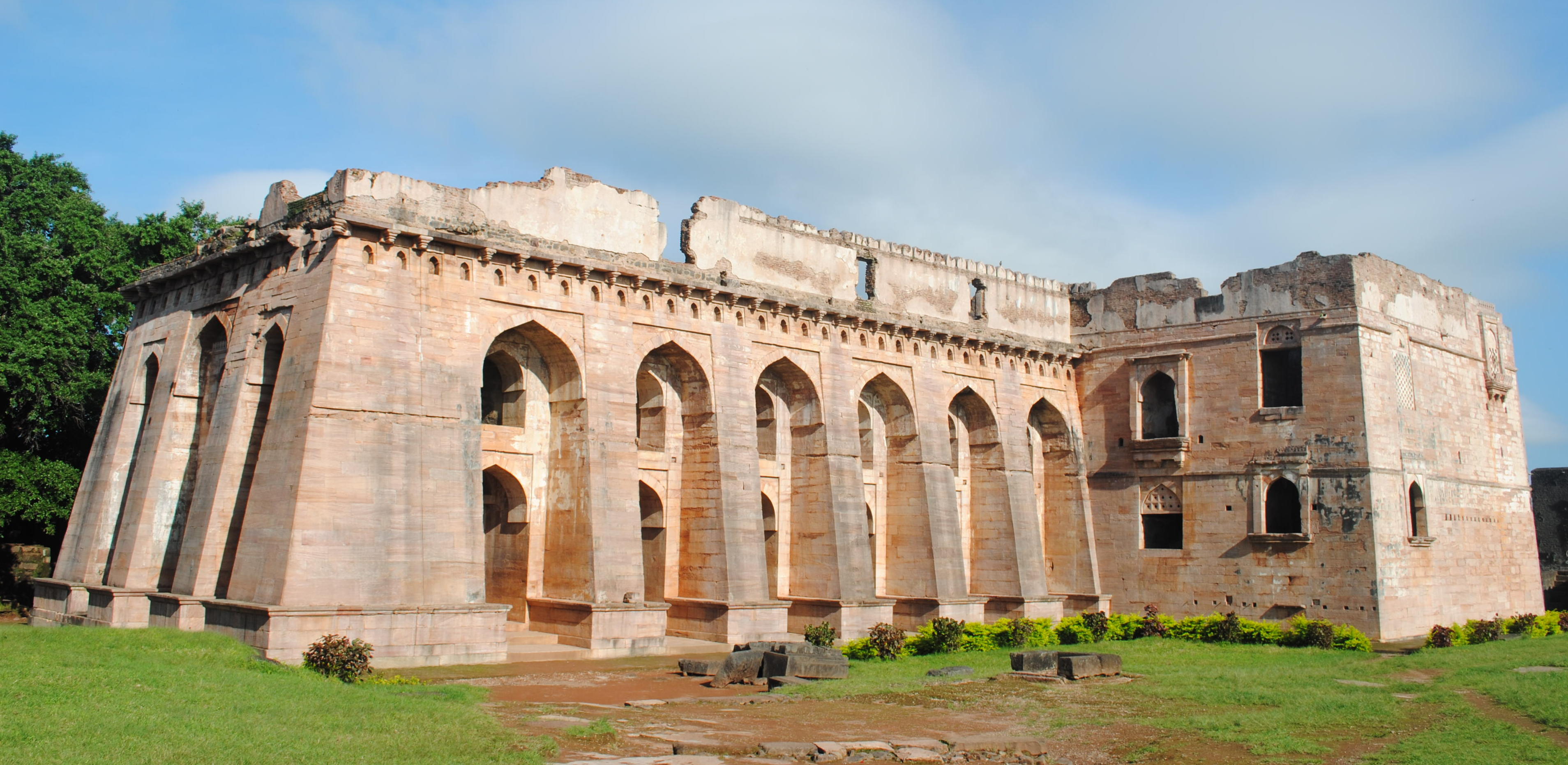 Hindola Mahal - Mandu Image