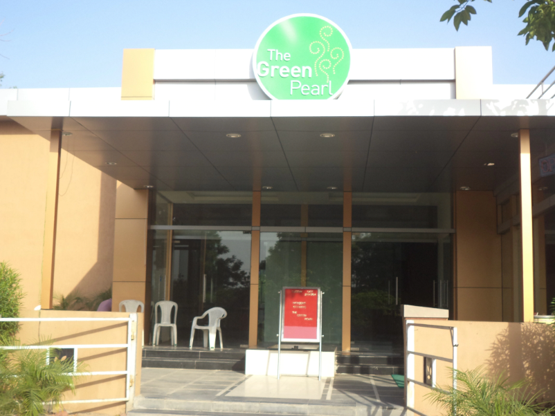 The Green Pearl Restaurant - Bodakdev - Ahmedabad Image