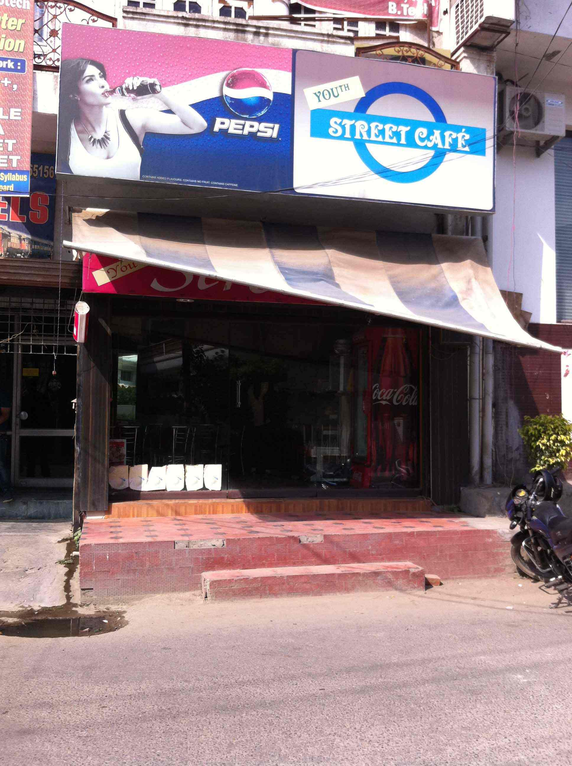 Street Caf&#233; - Rani Ka Bagh - Amritsar Image