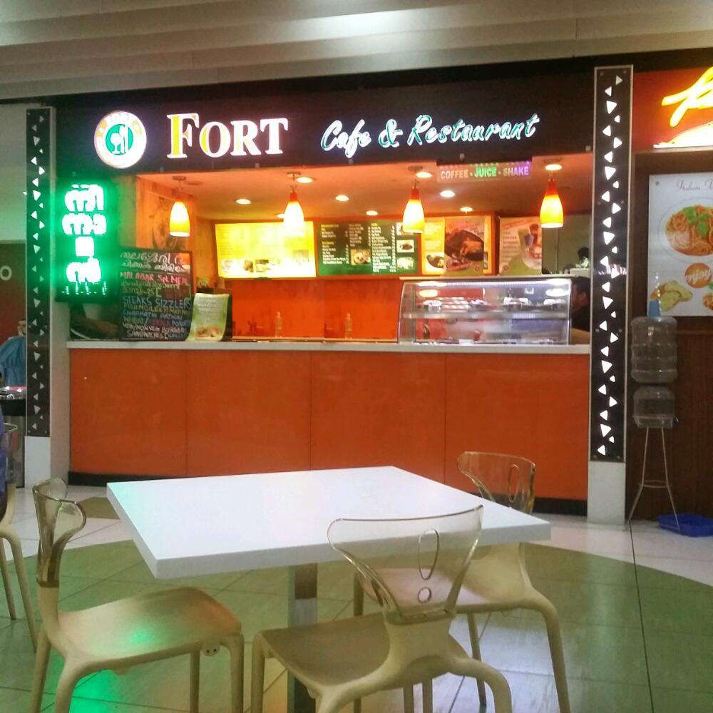 Fort Caf&#233; and Restaurant - Kacheripady - Kochi Image