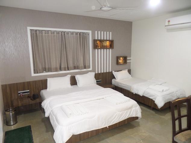 Hotel Dhanshree - MIDC - Aurangabad Image