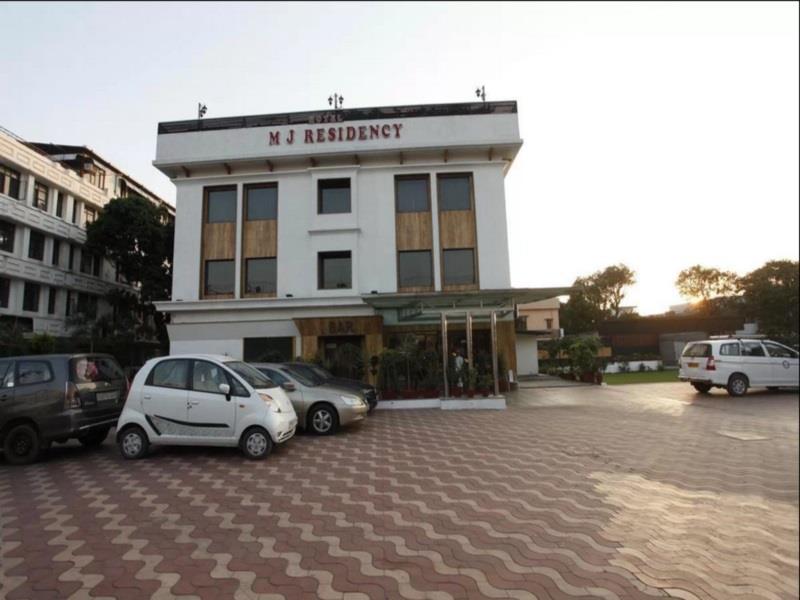 M J RESIDENCY RACE COURSE DEHRADUN Hotel Reviews, Room Booking Rates