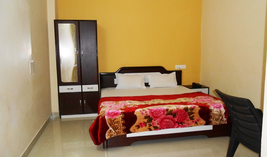 Bombay Guest House - Indore Image