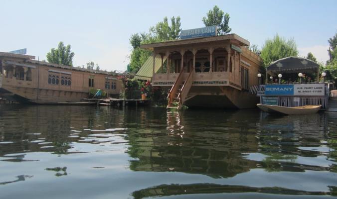 Fairy Land Houseboat - Dal Lake - Srinagar Image