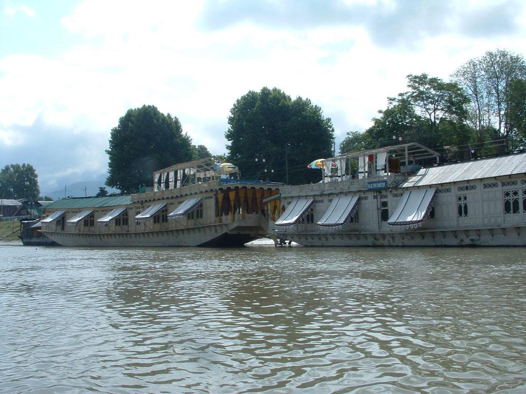 The Shelter Group of Houseboats - Shri Pratab Singh Museum - Srinagar Image