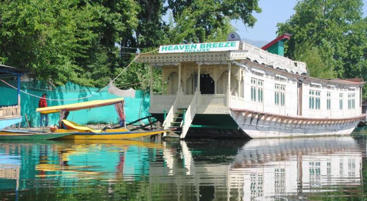 Heaven Breeze - Nageen Lake - Srinagar Image