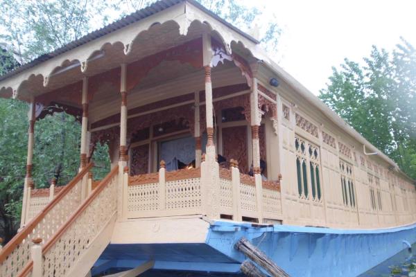 Bulbul Houseboat - Dal Gate - Srinagar Image