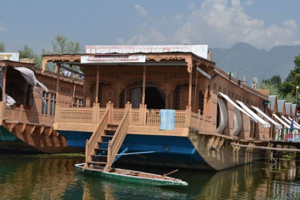 Houseboat New Maharaja Palace - Nagin Lake - Srinagar Image