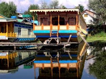 New Perfume Garden Group of Houseboat - Nigeen Lake - Srinagar Image