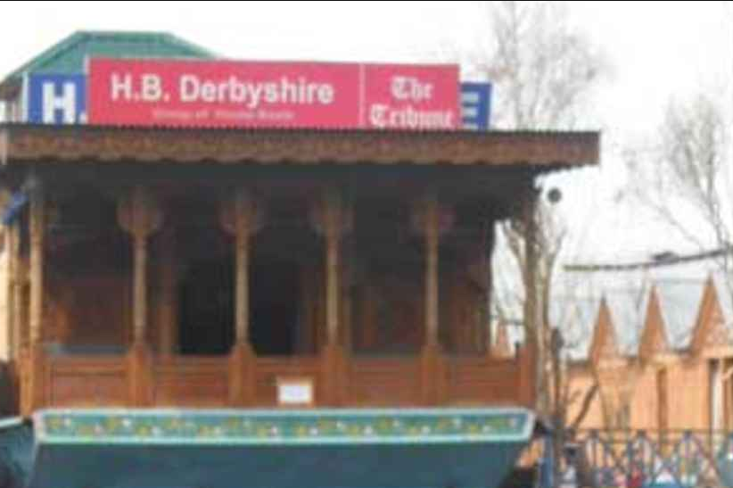 Derbyshire Houseboat - Dal Lake - Srinagar Image