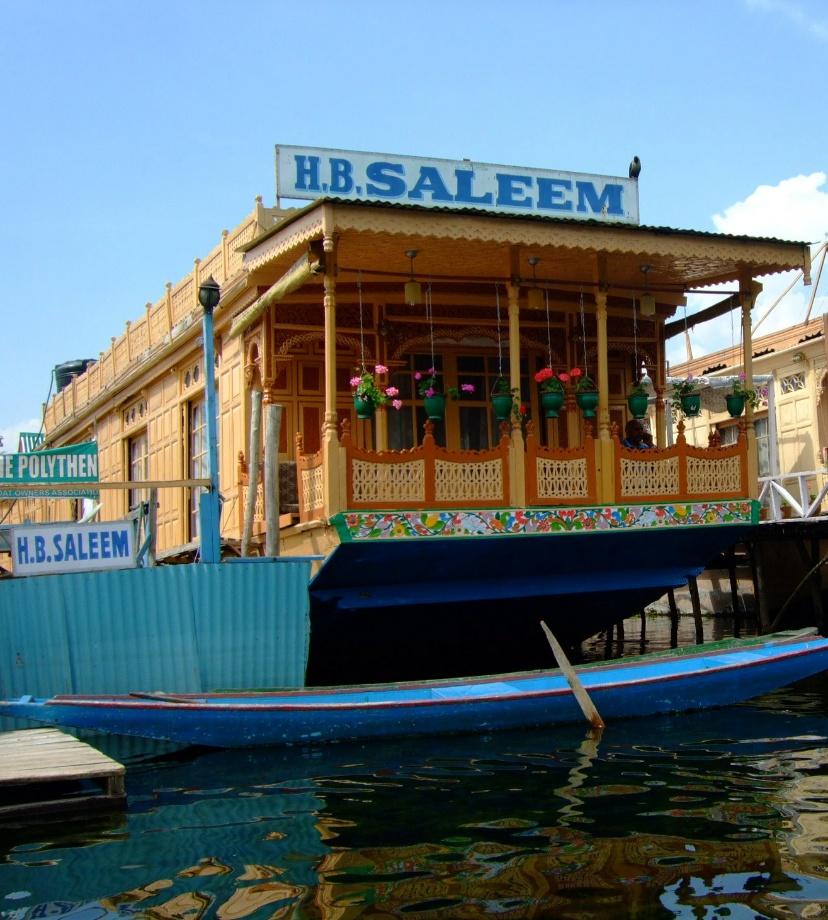 Saleem Houseboat - Dal Lake - Srinagar Image