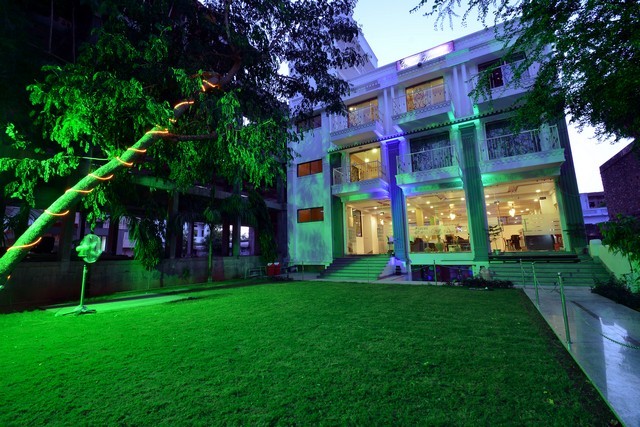 Hotel Royal Heritage - Abu Road - Mount Abu Image