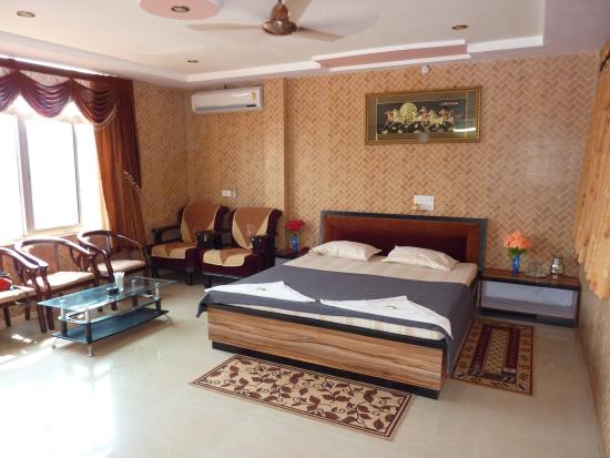 Hotel Mayura Barid Shah - Bidar Image