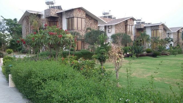 Parfait The Roar Resort - Sawaldey - Corbett Image