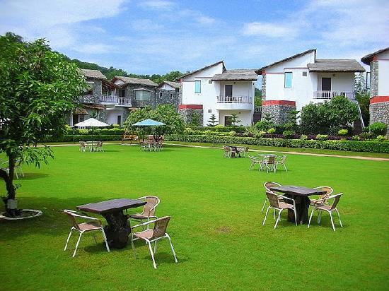 Wood Castle Spa & Resort - Ram Nagar - Corbett Image