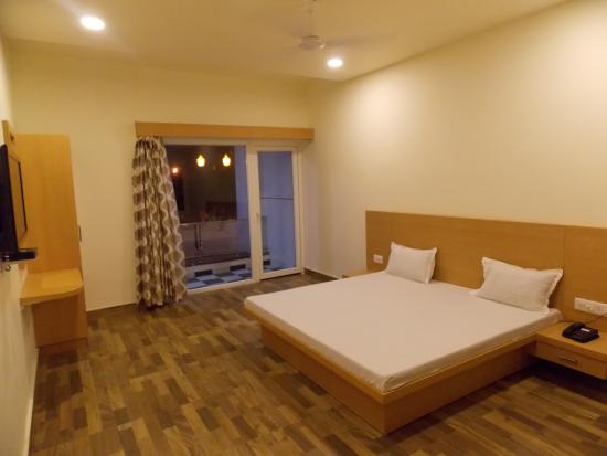 Hotel Nutan - Veer Vinay Chowk - Balrampur Image