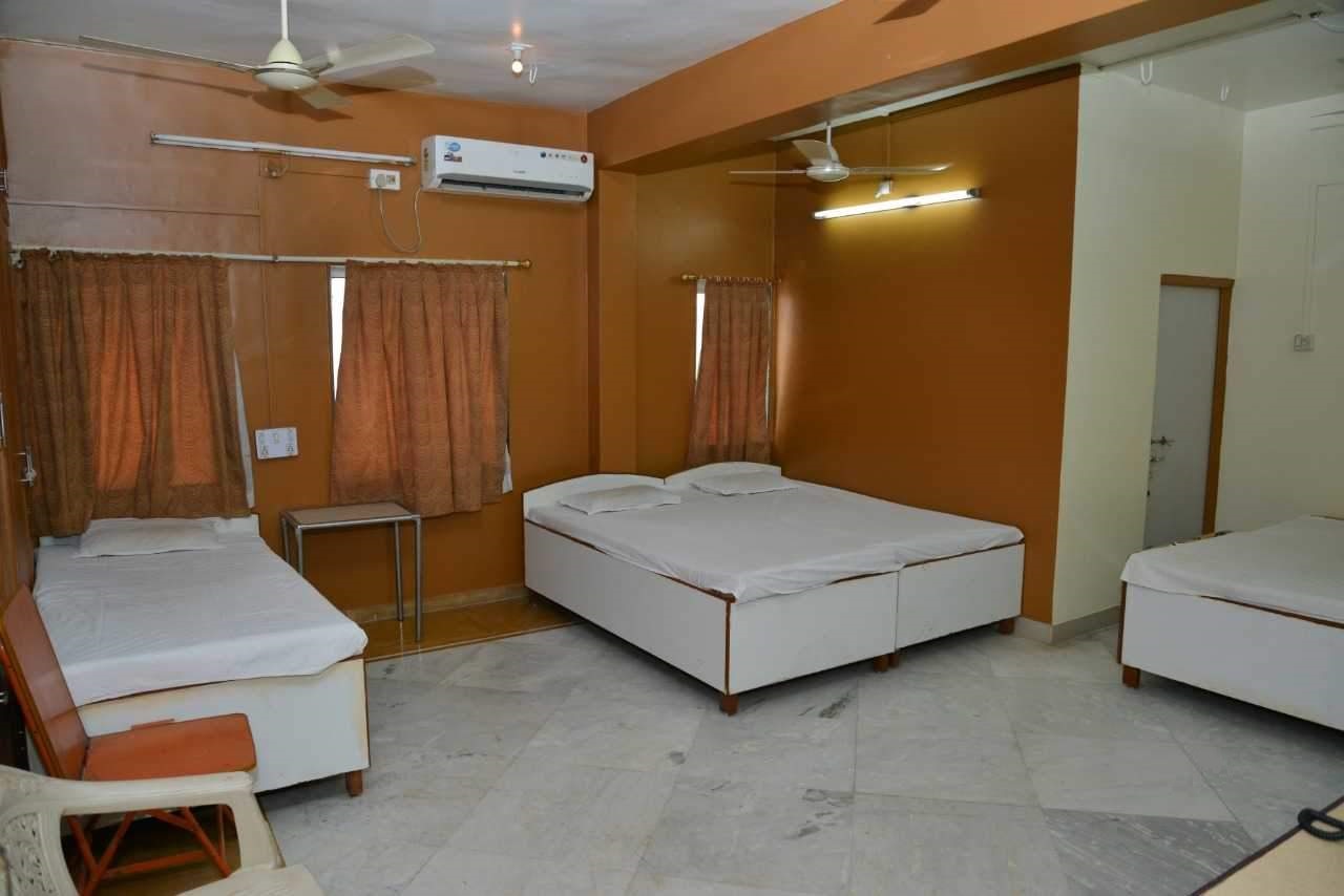 Hotel Sapna - Vora Bazar - Bhavnagar Image