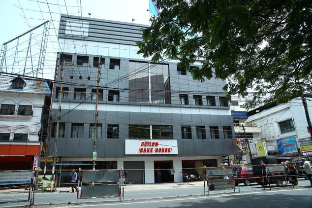 Ceylon Bake House - MG Road - Ernakulam Image