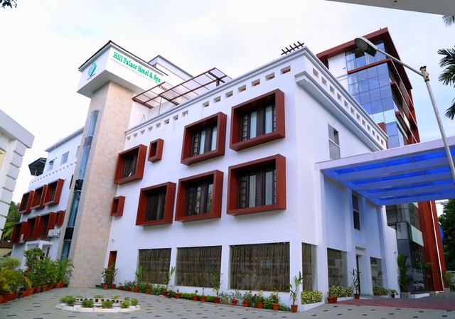 Hotel Hill Palace - Irimbanam Road - Ernakulam Image