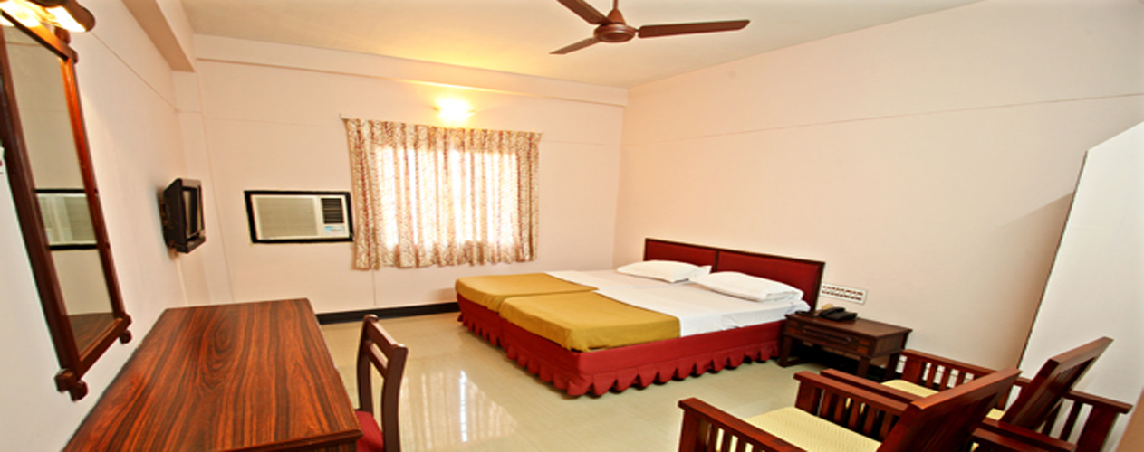 Hotel Mayura Park - Kacherippady - Ernakulam Image