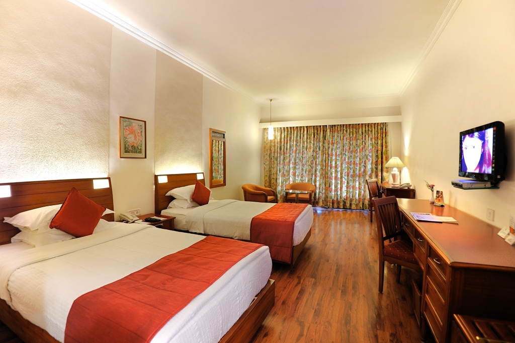 Hotel Sunnys - Aluva - Ernakulam Image