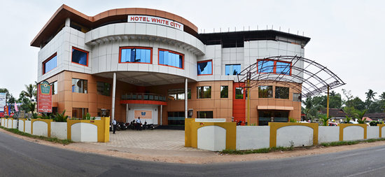 Hotel White City - Naalu Vazhi - Ernakulam Image