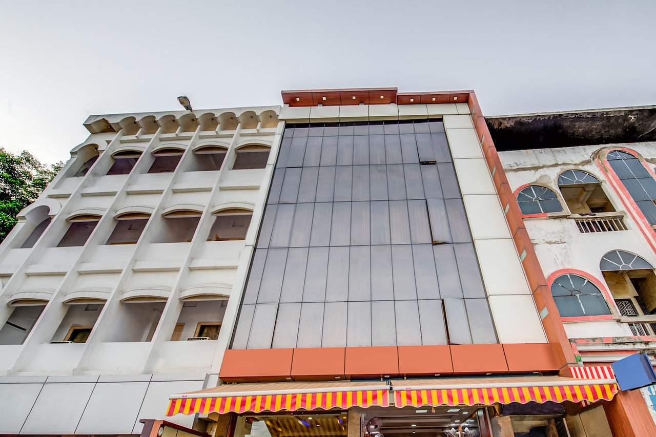 Embassy Hotel - Gosaintola - Ranchi Image